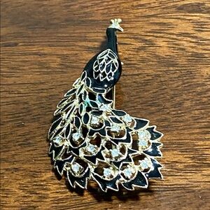 Vintage Gold Tone & Black Enamel Rhinestone Peacock Bird Pin Brooch